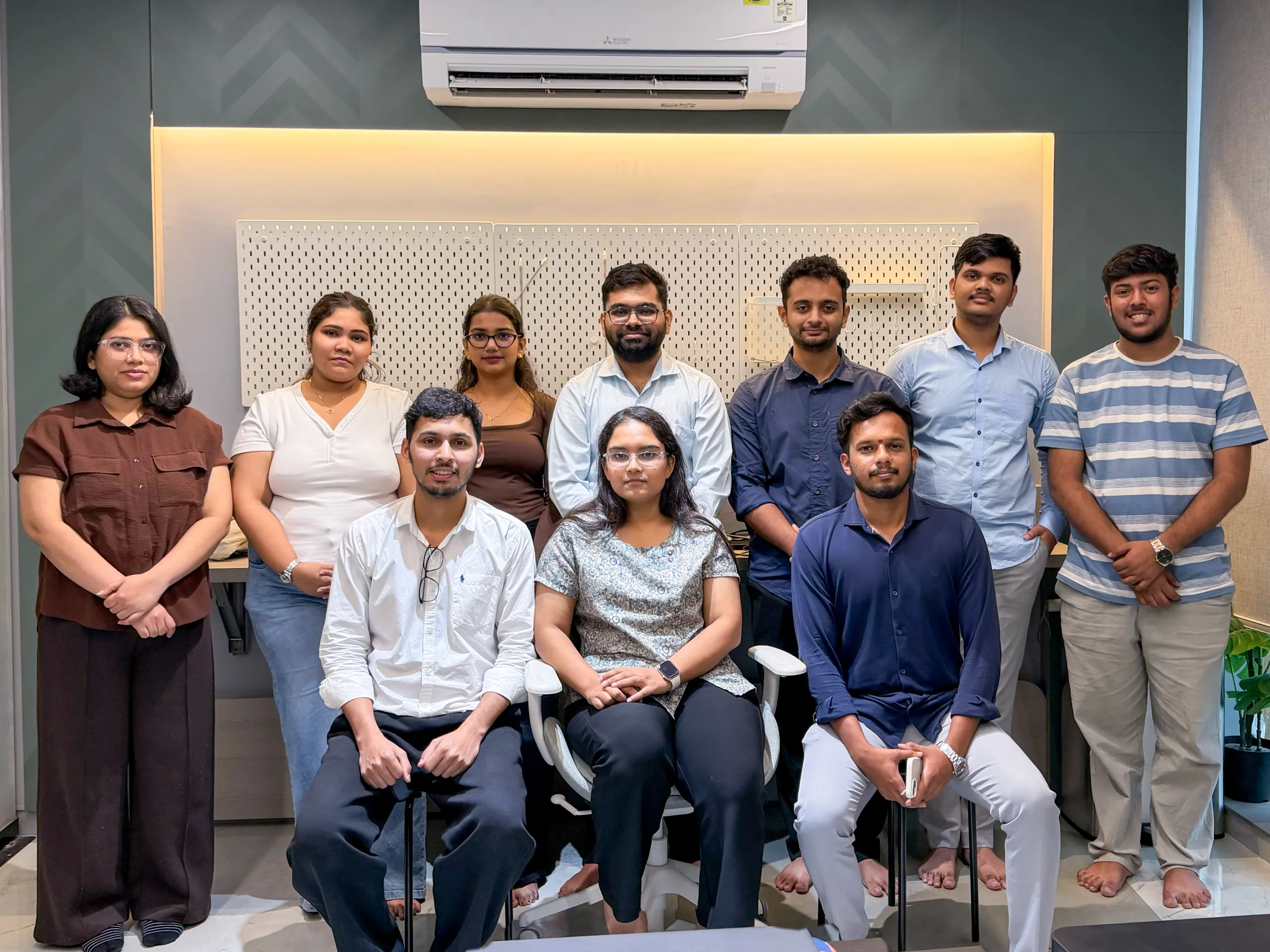 Our team - the people behind Yanisa